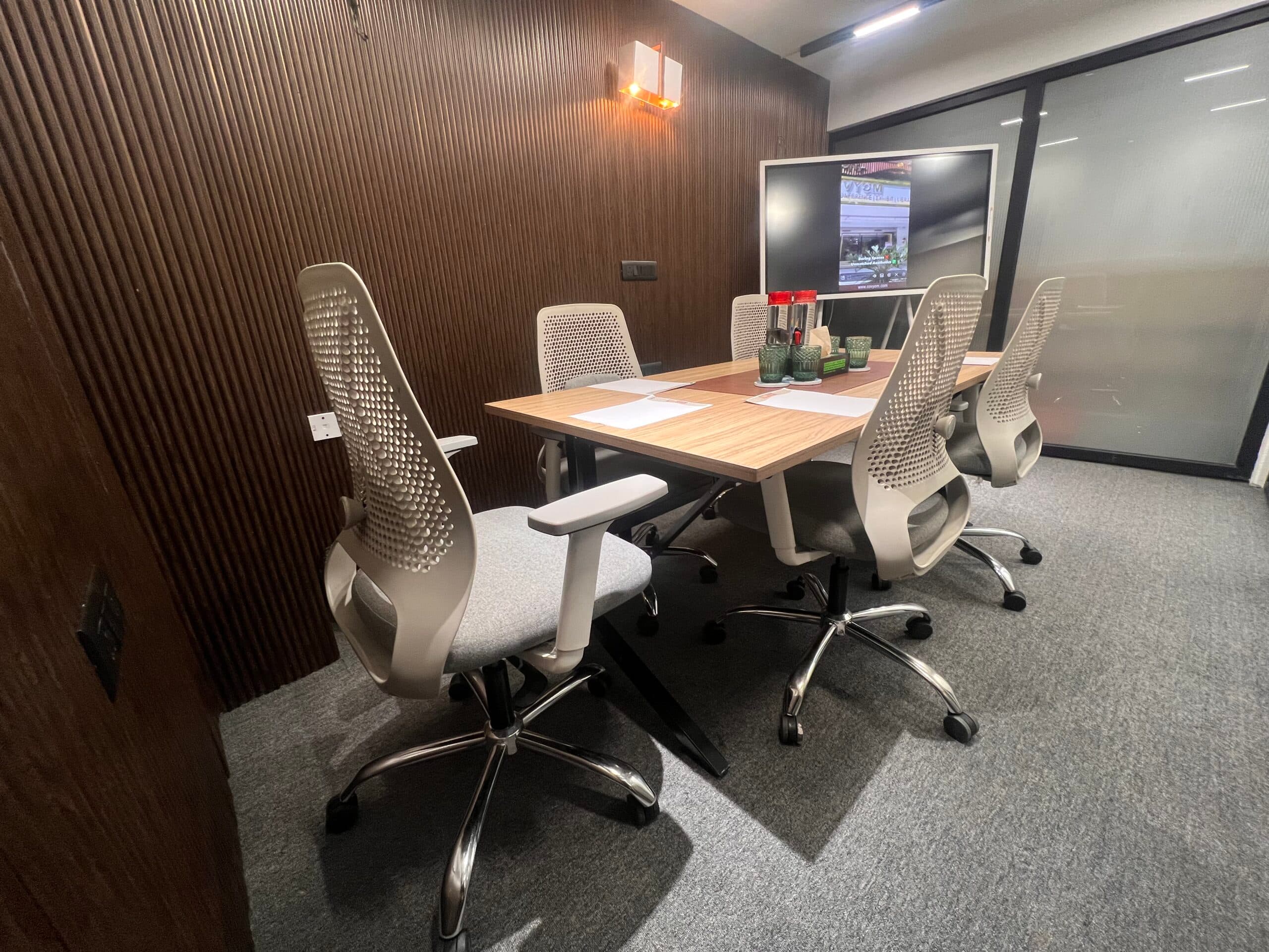Private cabin office at COVYOM